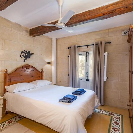 Dar Ta' Mansi Farmhouse With Private Pool Villa Gharb  Bagian luar foto