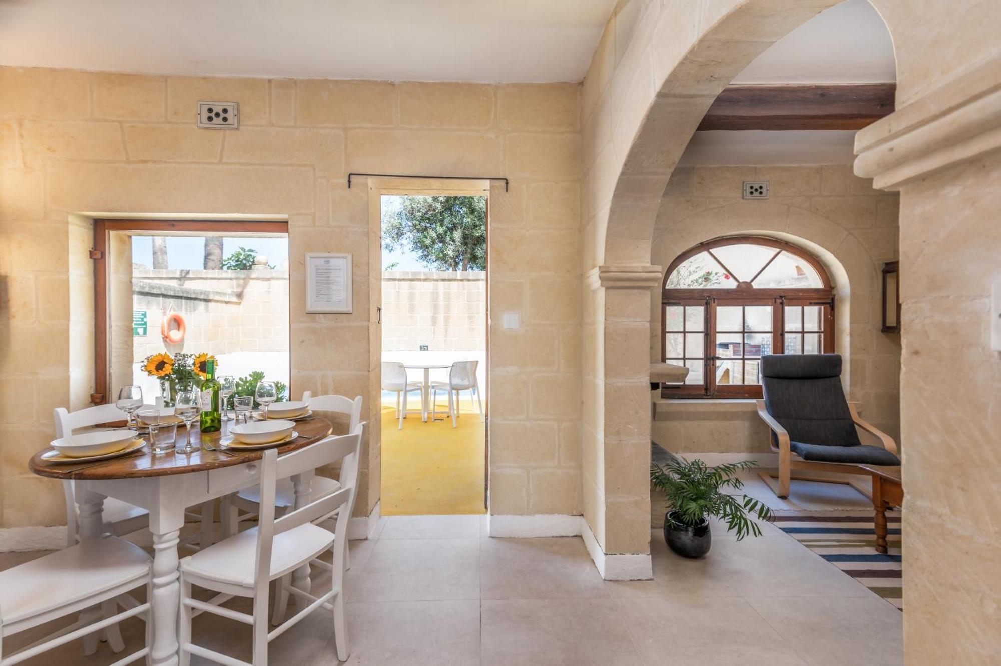 Dar Ta' Mansi Farmhouse With Private Pool Villa Gharb  Bagian luar foto